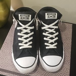 Converse Chuck Taylor mid top